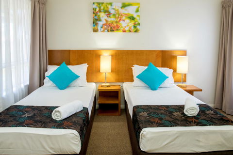 The Lakes Cairns Resort - Accommodation Port Macquarie 2