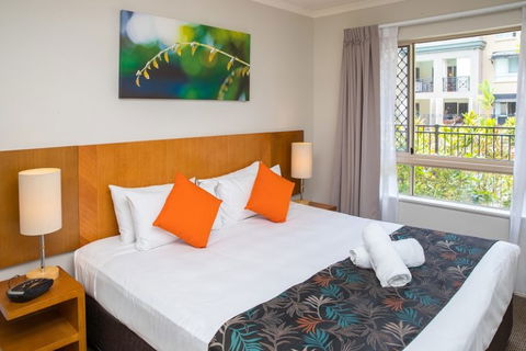 The Lakes Cairns Resort - Accommodation Port Macquarie 11