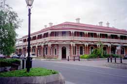 Jens Town Hall Hotel - Accommodation Port Macquarie 0