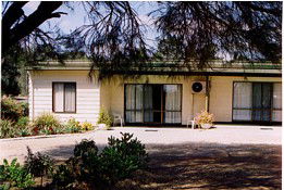 Casuarina Cabins - Accommodation Port Macquarie 0