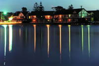 Clan Lakeside Lodge - Accommodation Port Macquarie 0