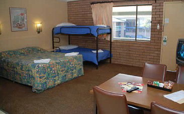 Oasis By The Lake - Accommodation Port Macquarie 0