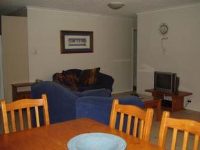 Beachfront Towers - Accommodation Port Macquarie 4