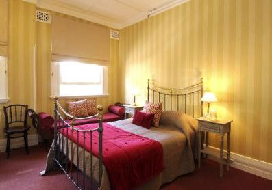 The Russell Hotel - Accommodation Port Macquarie 2