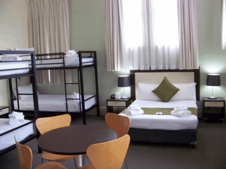Aarons Hotel - Accommodation Port Macquarie 4