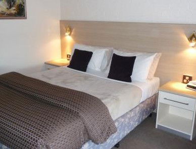 Hamiltons Townhouse Motel - Accommodation Port Macquarie 0