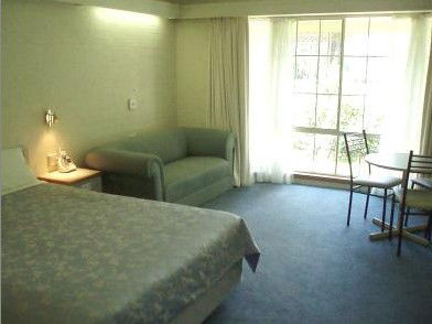 Hamiltons Townhouse Motel - Accommodation Port Macquarie 4