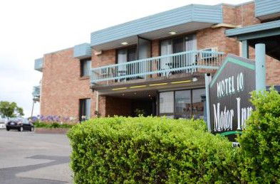 Motel 10 Motor Inn - Accommodation Port Macquarie 0