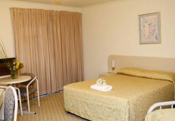 Motel 10 Motor Inn - Accommodation Port Macquarie 4