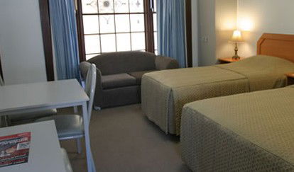 Colonial Lodge Motor Inn - Accommodation Port Macquarie 1