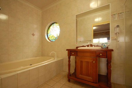 Country Gardens Motor Inn - Accommodation Port Macquarie 0