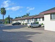 Hanging Rock Family Motel - Accommodation Port Macquarie 0