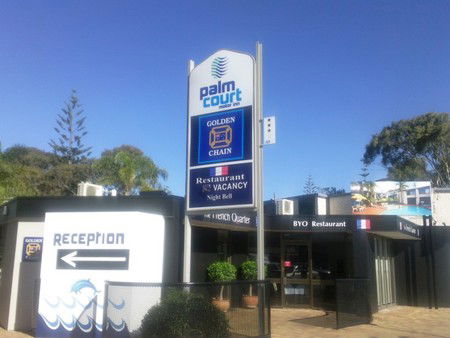 Palm Court Motor Inn - Accommodation Port Macquarie 0