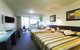Hyde Park Inn - thumb 1