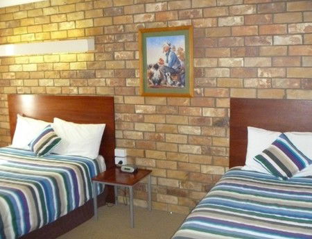 Burke And Wills Motor Inn Kingaroy - Accommodation Port Macquarie 1