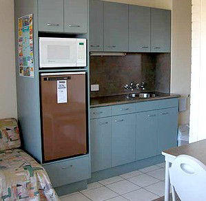 Caloundra Suncourt Motel - Accommodation Port Macquarie 2