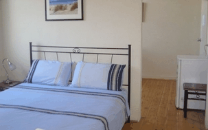 Pier Hotel - Accommodation Port Macquarie 1