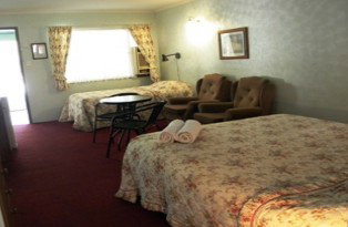 Beerwah Glasshouse Mountains Motel - Accommodation Port Macquarie 3