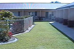 Emerald Explorers Inn - Accommodation Port Macquarie 0