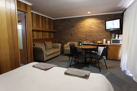 Allara Motor Lodge - Accommodation Port Macquarie 2