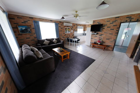 Greenvale Holiday Units - Accommodation Port Macquarie 2