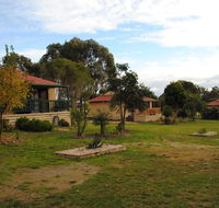 Lakes Entrance Country Cottages - Accommodation Port Macquarie