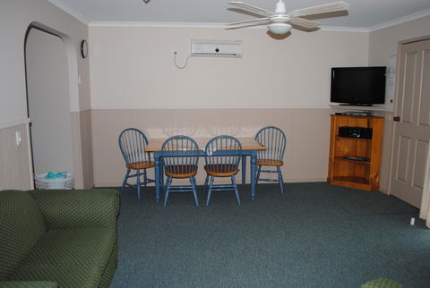 Lakes Entrance Country Cottages - Accommodation Port Macquarie 5