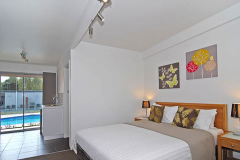 Ocean Grove Motor Inn - Accommodation Port Macquarie 2