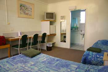 Cooroy Motel & Caravan Park - Accommodation Port Macquarie 1