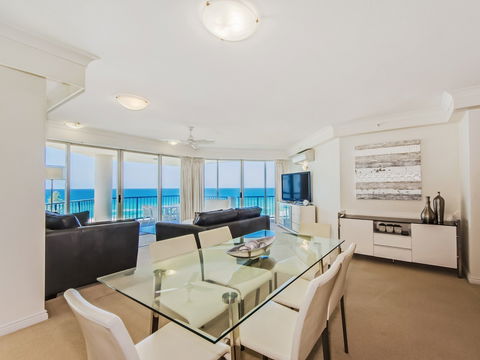 AA Oceana On Broadbeach - Accommodation Port Macquarie 16