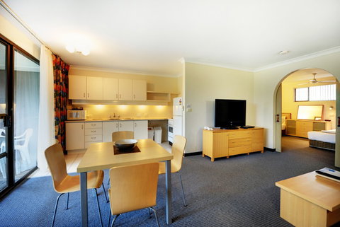 Absolute Beachfront Smugglers On The Beach - Accommodation Port Macquarie 1