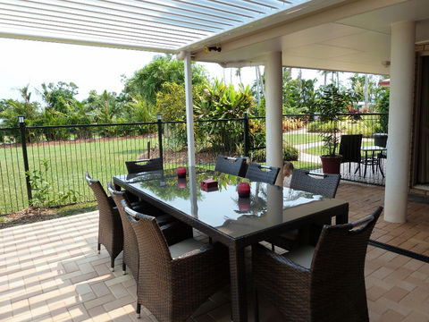 Montage Beach Apartments - Accommodation Port Macquarie 4