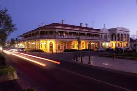 Jens Town Hall Hotel - Accommodation Port Macquarie 3