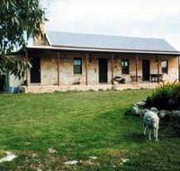 Mt Dutton Bay Woolshed Heritage Cottage - Accommodation Port Macquarie