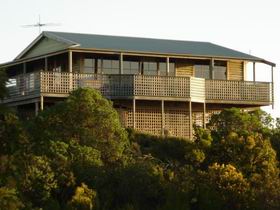 Lantauanan - The Lookout - Accommodation Port Macquarie 0