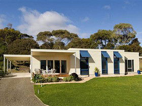 SeaShells Penneshaw - Accommodation Port Macquarie 0