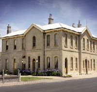 The Customs House - Accommodation Port Macquarie