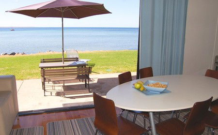 Tumby Bay Beach House - Accommodation Port Macquarie 2