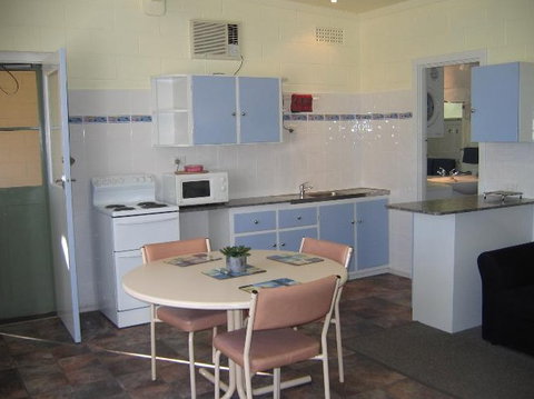 Modra's Apartments Tumby Bay - Accommodation Port Macquarie 4
