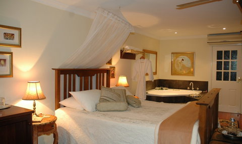 Paringa House B&B Stone Cottages - Accommodation Port Macquarie 4