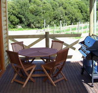 McLaren Ridge 3 - McLaren Ridge Log Cabins - Accommodation Port Macquarie