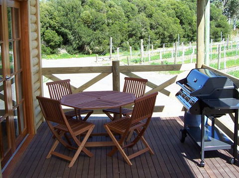 McLaren Ridge 3 - McLaren Ridge Log Cabins - Accommodation Port Macquarie 0