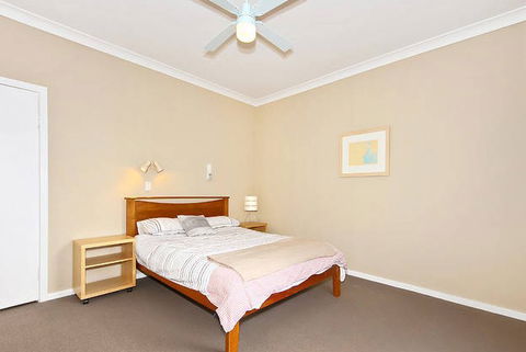 Sea Sand And Scrub Holiday House - Accommodation Port Macquarie 4