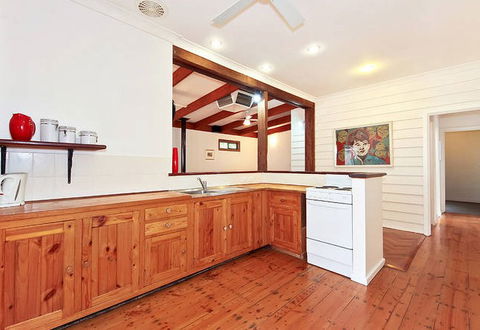 Sea Sand And Scrub Holiday House - Accommodation Port Macquarie 6