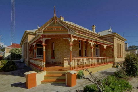 Myras Moonta Retreat - Accommodation Port Macquarie 0