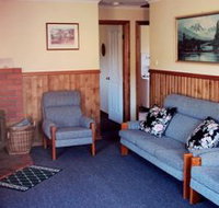Lake Yalleena Holiday Cabins - Accommodation Port Macquarie
