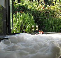 Escape To - Accommodation Port Macquarie