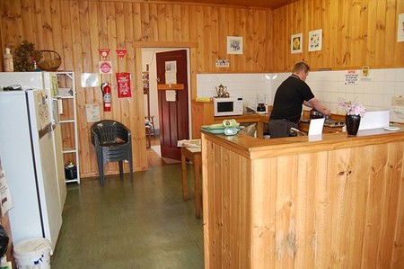 Deloraine Highview Lodge Backpackers - Accommodation Port Macquarie 3