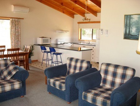 Daniel's Bay Retreat - Accommodation Port Macquarie 1