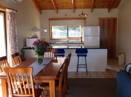 Daniel's Bay Retreat - Accommodation Port Macquarie 3